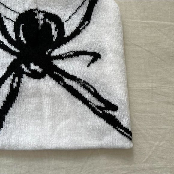 Y2K 2000s grunge gothic punk spider white beanie - Picture 4 of 4
